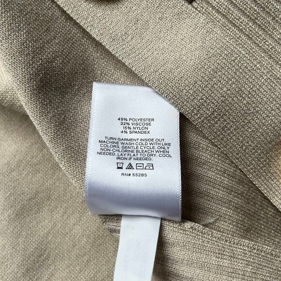 NWT Express Button Front V Neck Viscose Cardigan Sweater Women’s Sz Small Cream‎ - Picture 6 of 8